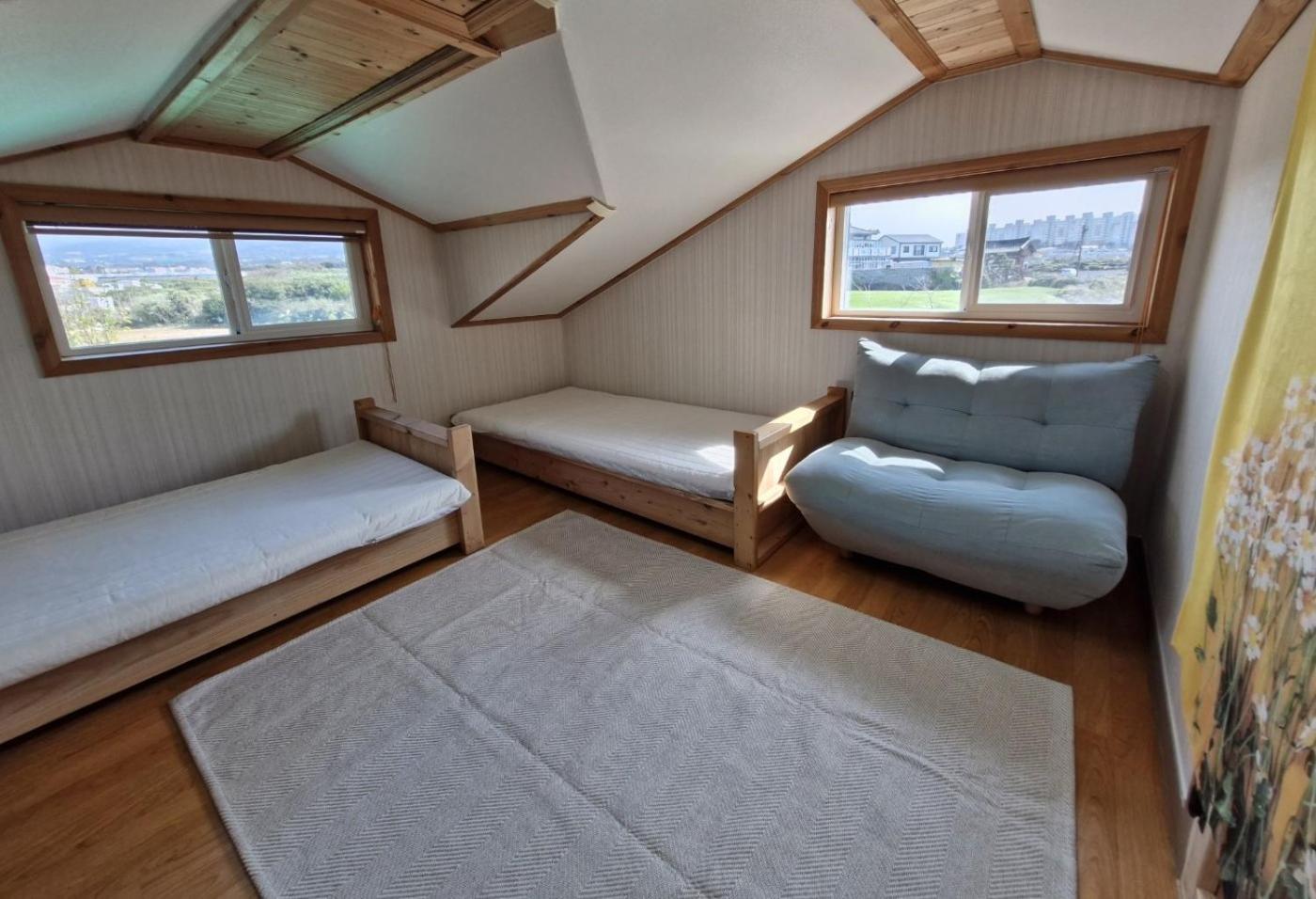 Tree House Guesthouse Jeju Exterior foto